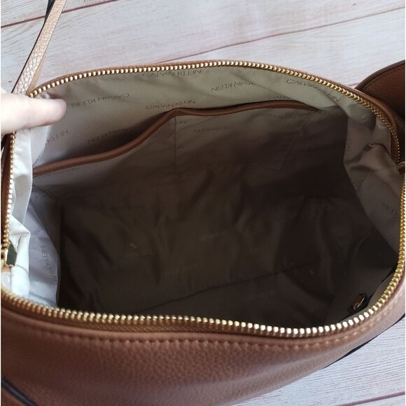 Calvin Klein Pebbled Faux Vegan Leather Ivy Novelty Hobo Satchel Caramel - Picture 8 of 14